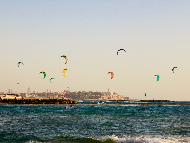 Kiters in action for beach life blog in Tel Aviv Israel; Tel Aviv City Trip Travel Blog Inspirations