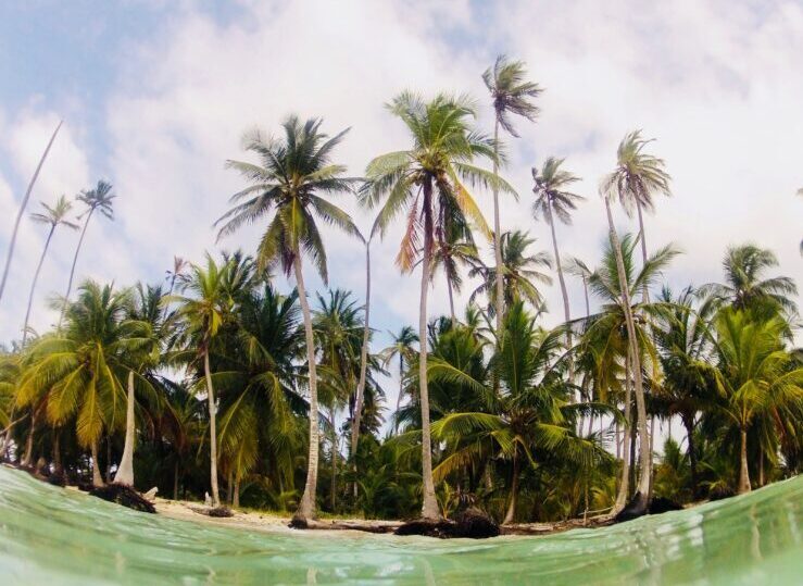 Underwater view of island at San Blas Islands Panama; Panama Travel Blog Inspirations