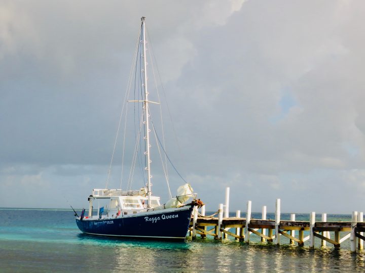 Ragga Queen sailing boat during Sailing tour Raggamuffin Belize, Belize Travel Blog