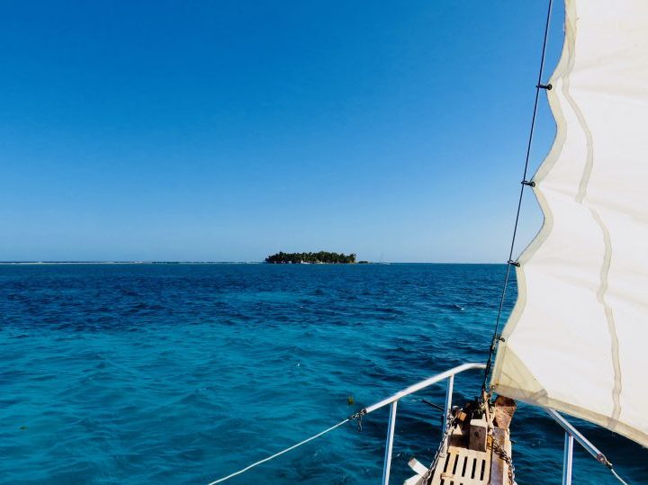 Enjoying the views at the Sailing tour Raggamuffin Belize, Belize Travel Blog