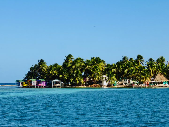 Visiting Tabacco Caye during Sailing tour Raggamuffin Belize, Belize Travel Blog