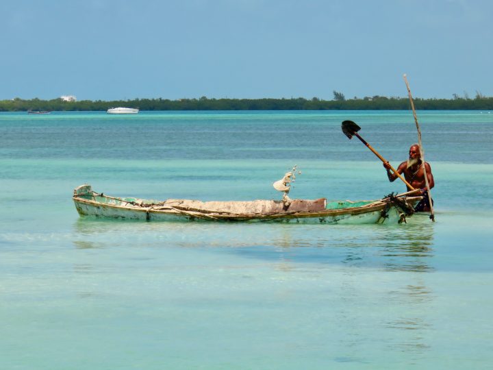 Collection White sand on Caye Caulker Belize, Belize Travel Blog