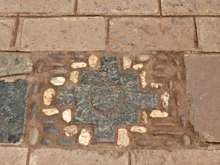 Chakana logo in stones Pisac Sacred Valley Peru, Travel blog Peru