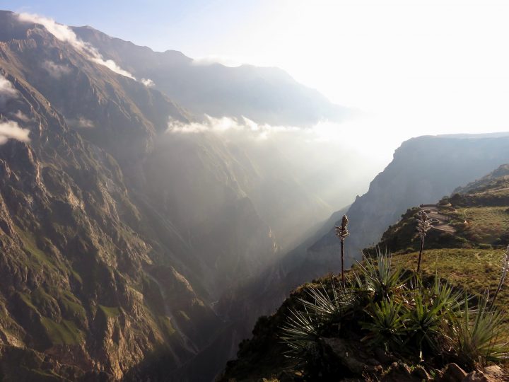 Sun through the Colca Canyon Arequipa Peru, Travel blog Peru