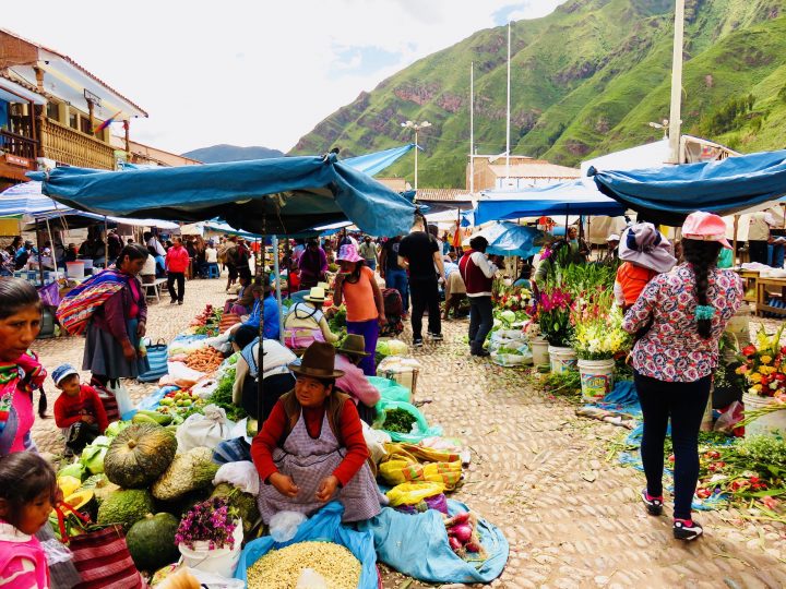 Traditional Market in Pisac Sacred Valley Peru, Travel Blog Peru