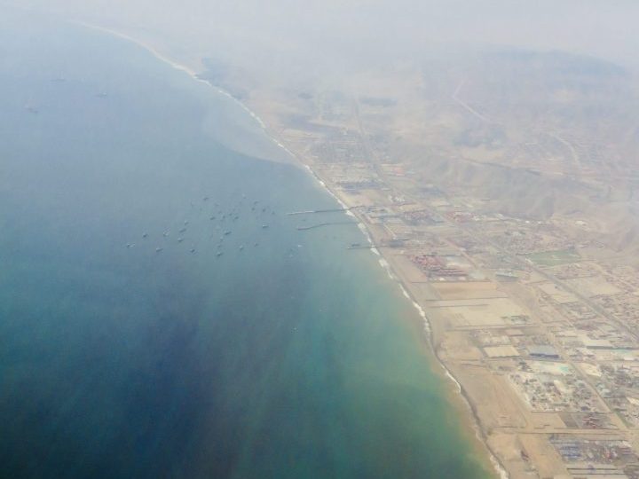 Plane arriving from Lima Peru, Travel Blog Peru