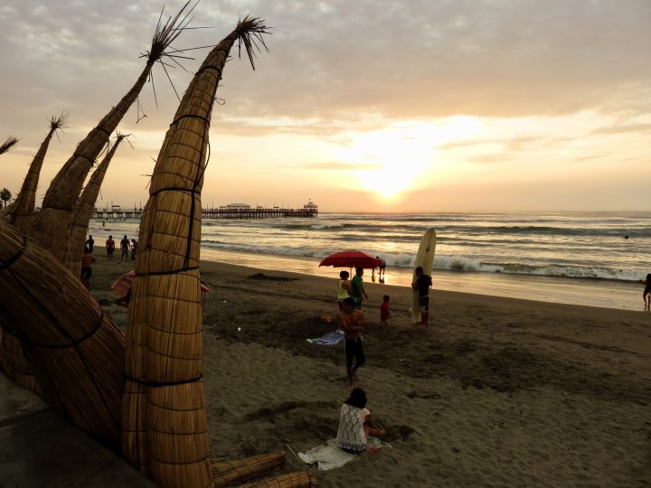 Sunset Beach Huanchaco Peru, travel blog Peru