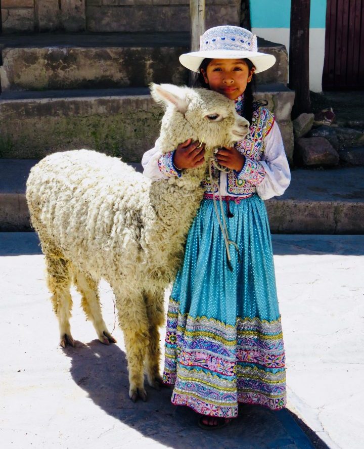 Traditional Clothing girl in Arequipa Peru, Travel Blog Peru