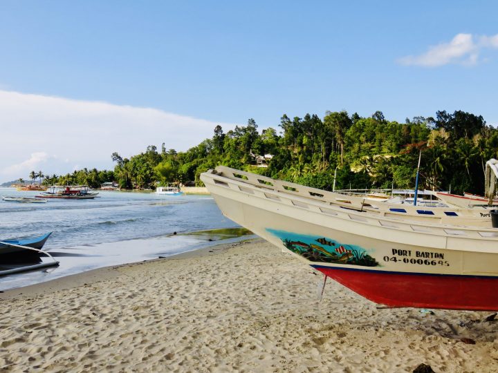 Boat with Port Barton painting Palawan Philippines Travel Blog