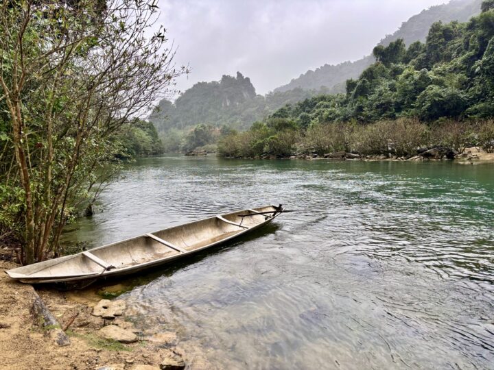 Rivers Hike Hang Tien Cave Travel Blog Phong Nha Vietnam