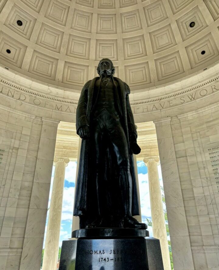 Statue Thomas Jefferson Memorial Washington DC City Trip