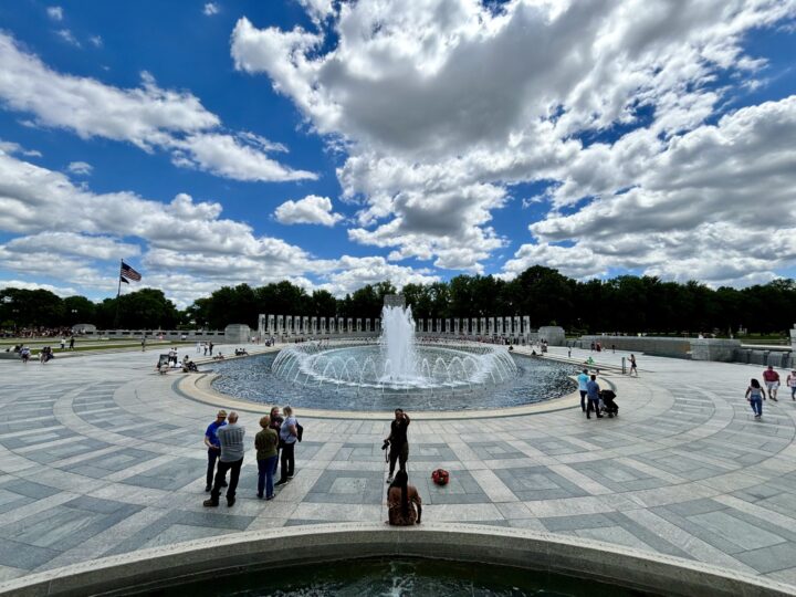 World War II Memorial Washington DC City Trip US