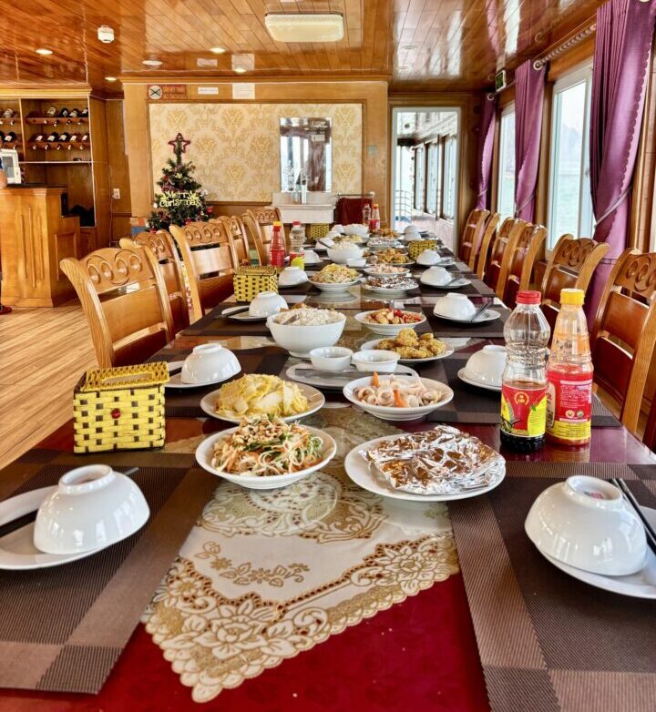 Food Cruise Cat Ba Lan Ha Bay Halong Bay Travel Blog Vietnam