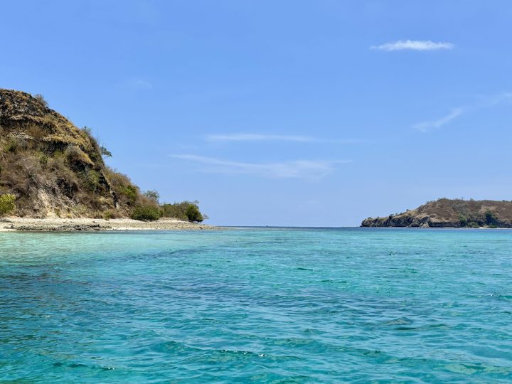 Clear turquoise water around the islands near Riung in Flores