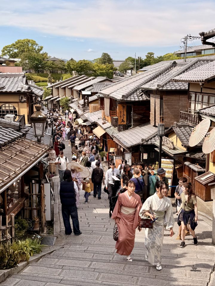 Old street around Sannenzaka and Ninenzaka near Kiyomizu-dera Kyoto