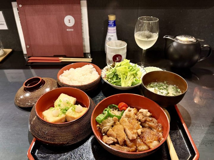 Japanese dinner at Shaw's Sushi Bar in Kawaguchiko