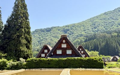 Shirakawago day trip from Takayama: bus, things to do and my honest tips